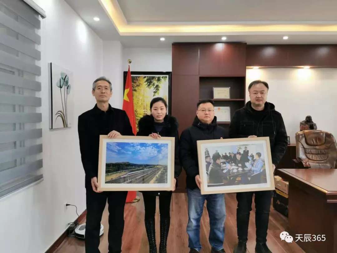 文章附图